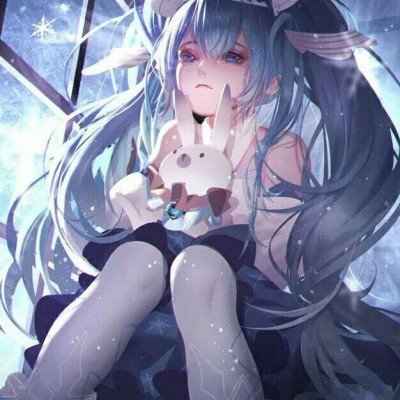 北影节主持人裙子吸雨变色